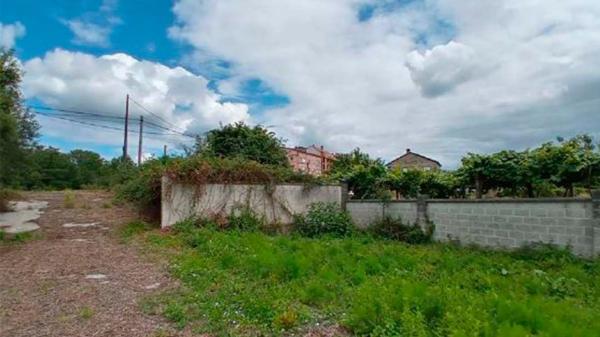 Terreno en avenida Pontecesures s/n None
