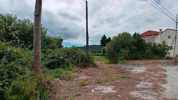 Terreno en avenida Pontecesures s/n None
