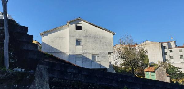 Terreno en calle Santiago