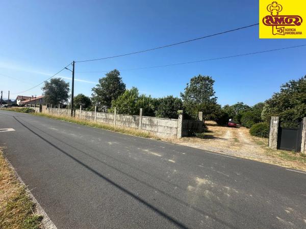 Terreno en Lugar Sales