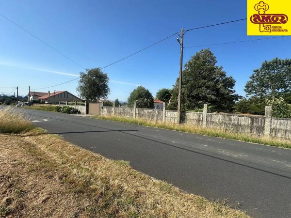 Terreno en Lugar Sales