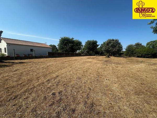 Terreno en Lugar Sales