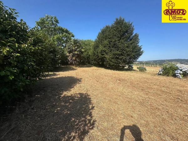 Terreno en Lugar Sales