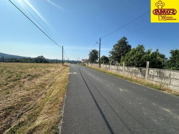 Terreno en Lugar Sales