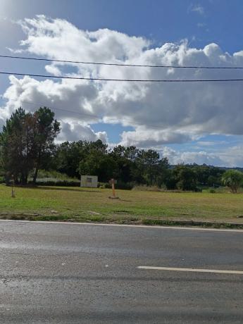 Terreno en calle do Tambre, 200