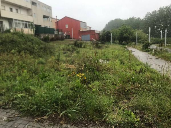 Terreno en calle de Avelino Pousa Antelo