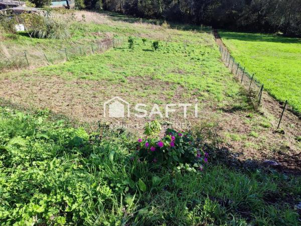 Terreno en calle de Amio