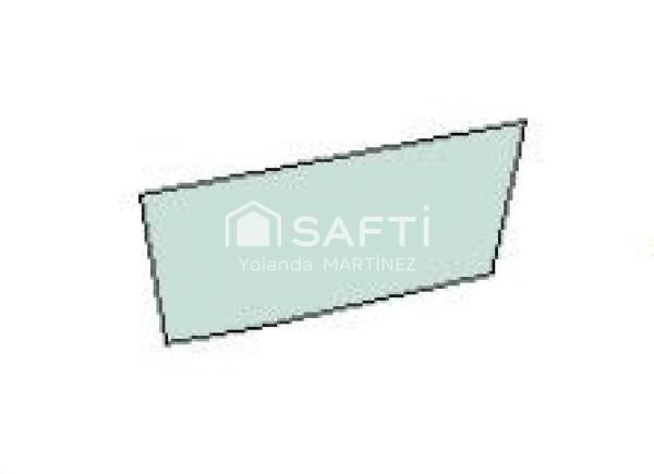 Terreno en calle de Amio