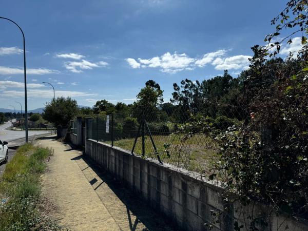Terreno en travesía de Cacheiras