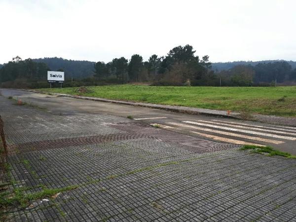 Terreno en avenida de Santa Minia