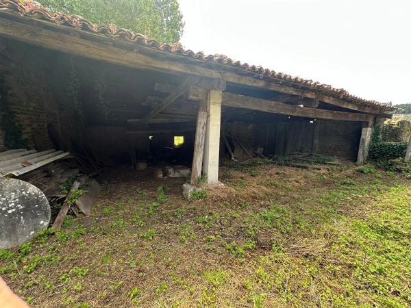 Terreno en calle de Vidán