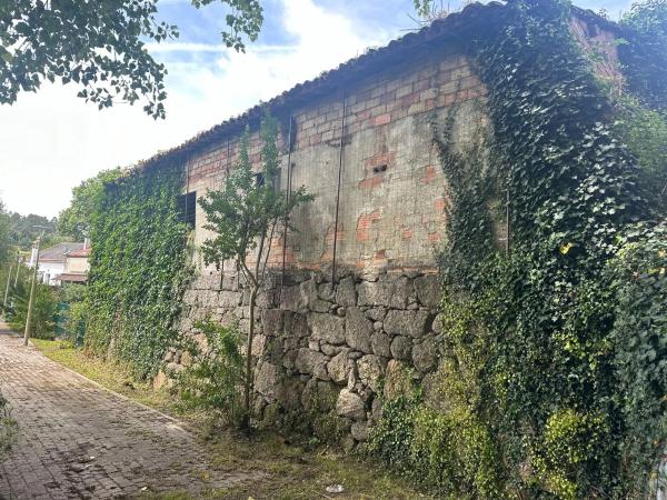 Terreno en calle de Vidán