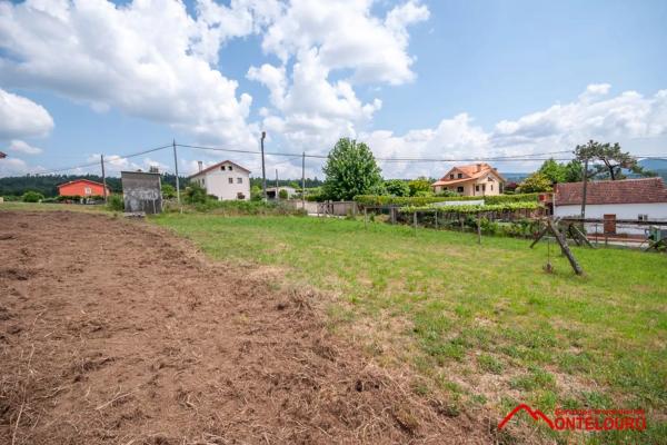 Terreno en Aldea Eirapedriña