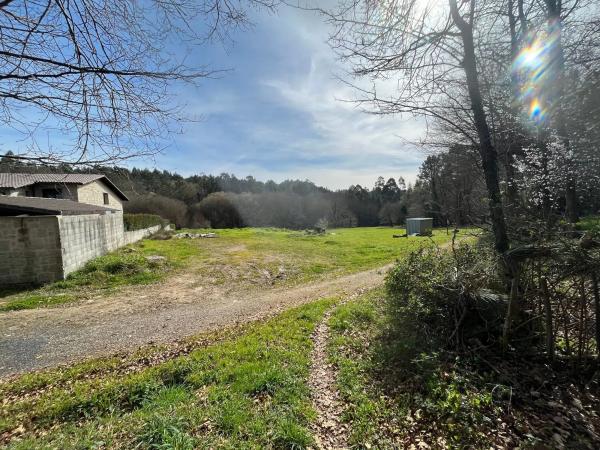 Terreno en Lugar de Guimaráns, 2
