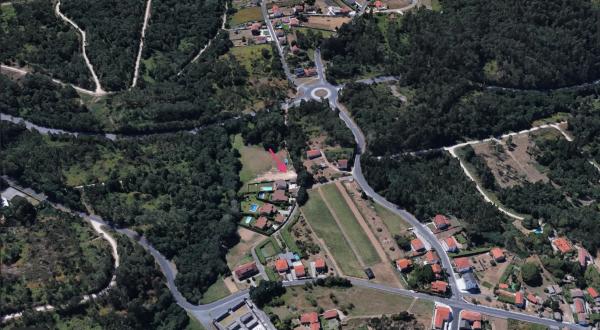 Terreno en Lugar de Guimaráns, 2