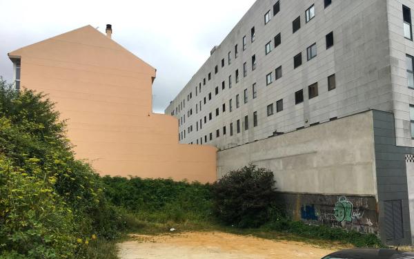 Terreno en calle Brañas de Atán