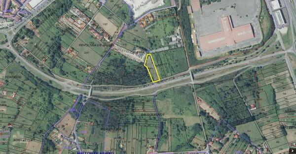 Terreno en calle da Pena Corveira, 33