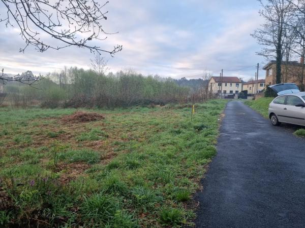 Terreno en Zona Os Anxeles