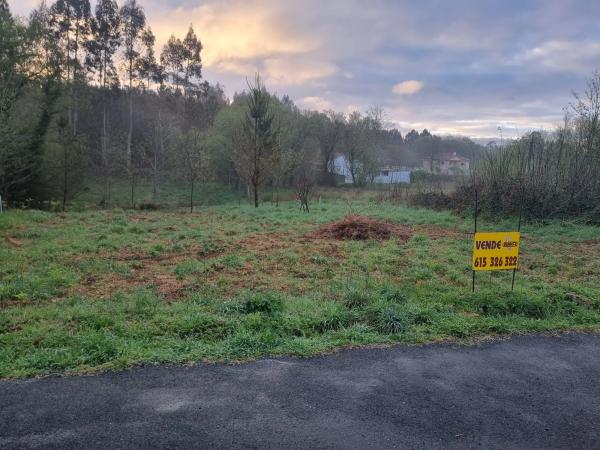 Terreno en Zona Os Anxeles