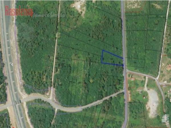 Terreno en Lugar Igrexa, 7