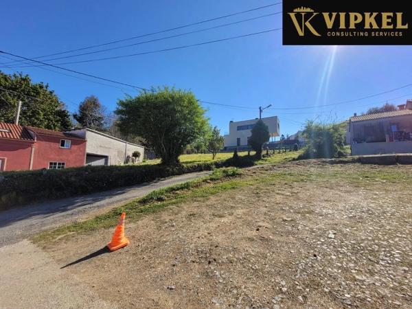 Terreno en calle Dos Chouchiños