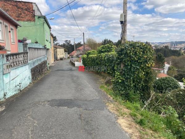Terreno en calle de Serafín Zas