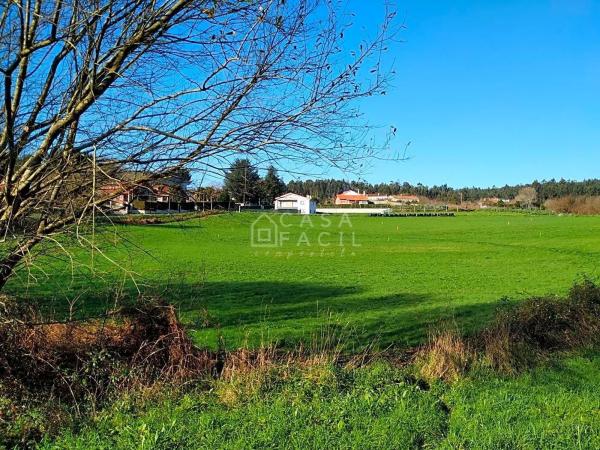 Terreno en calle do Piñeiro de Villestro