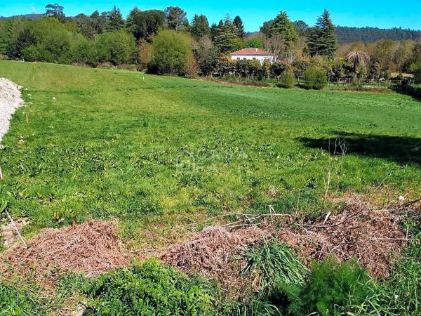 Terreno en calle do Piñeiro de Villestro