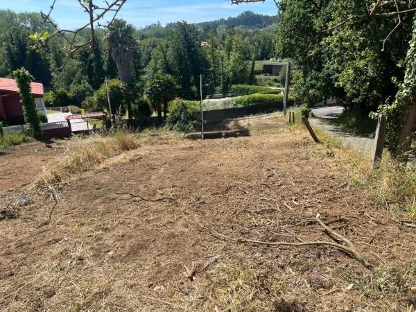 Terreno en calle da Pena