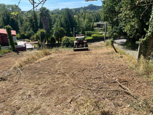 Terreno en calle da Pena