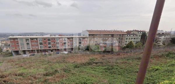 Terreno en avenida Vilaboa