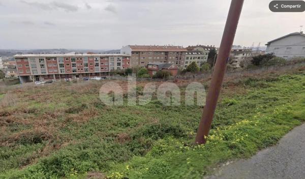 Terreno en avenida Vilaboa