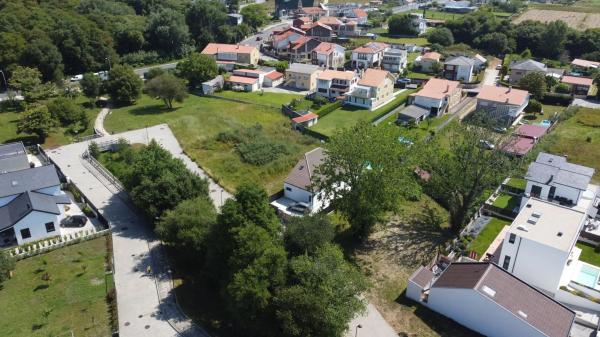 Terreno en calle Eduardo Galeano
