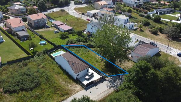 Terreno en calle Eduardo Galeano