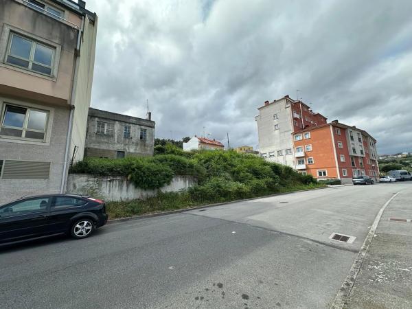 Terreno en avenida Alcalde Manuel Platas Varela, 138