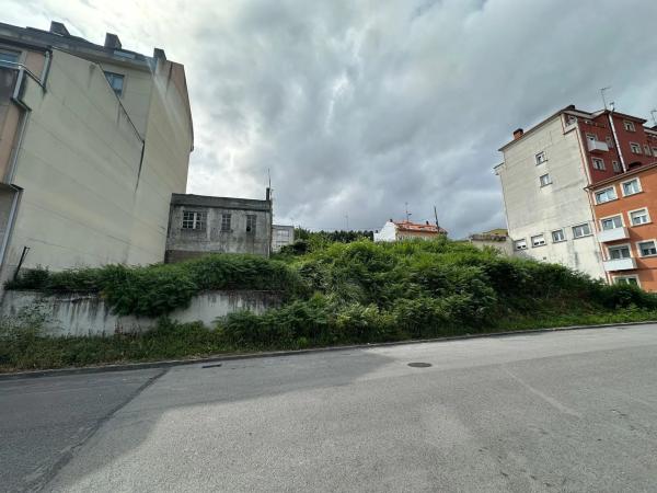 Terreno en avenida Alcalde Manuel Platas Varela, 138