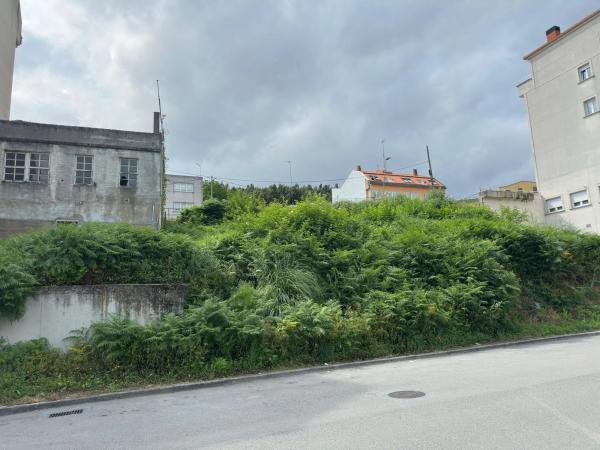Terreno en avenida Alcalde Manuel Platas Varela, 138