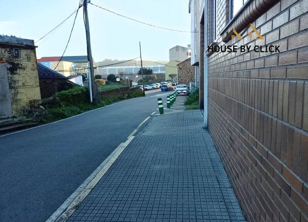 Terreno en calle Santiago de Compostela