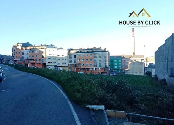 Terreno en calle Santiago de Compostela