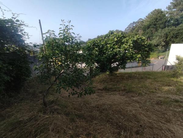 Terreno en calle Menciñeiros