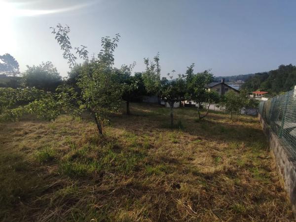 Terreno en calle Menciñeiros