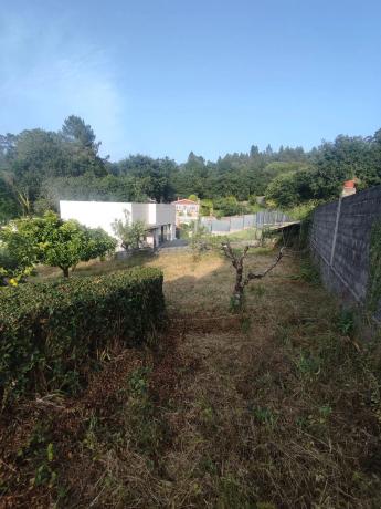 Terreno en calle Menciñeiros