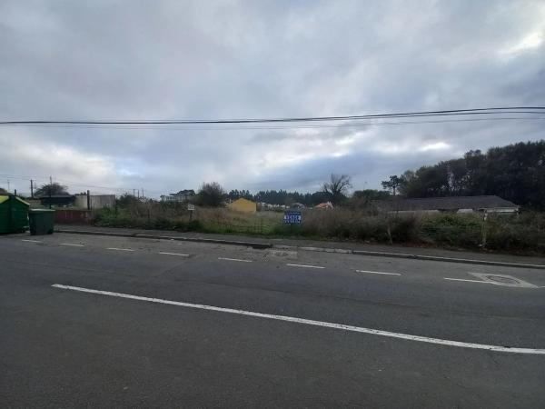 Terreno en calle Celso Emilio Ferreiro