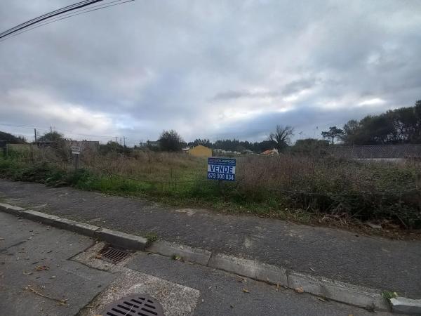 Terreno en calle Celso Emilio Ferreiro