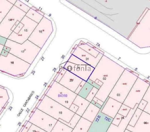 Terreno en calle Cantábrico, 30