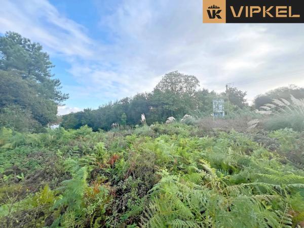 Terreno en avenida Emilia Pardo Bazán