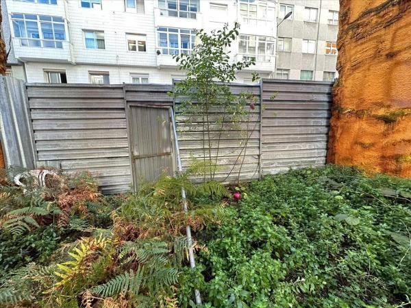 Terreno en calle Pedroso, 14