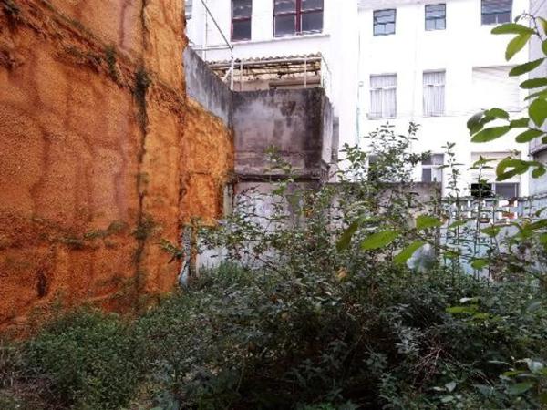 Terreno en calle Pedroso, 14