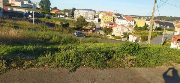 Terreno en calle Rosalía de Castro, 12
