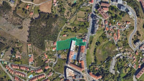 Terreno en avenida Vilaboa